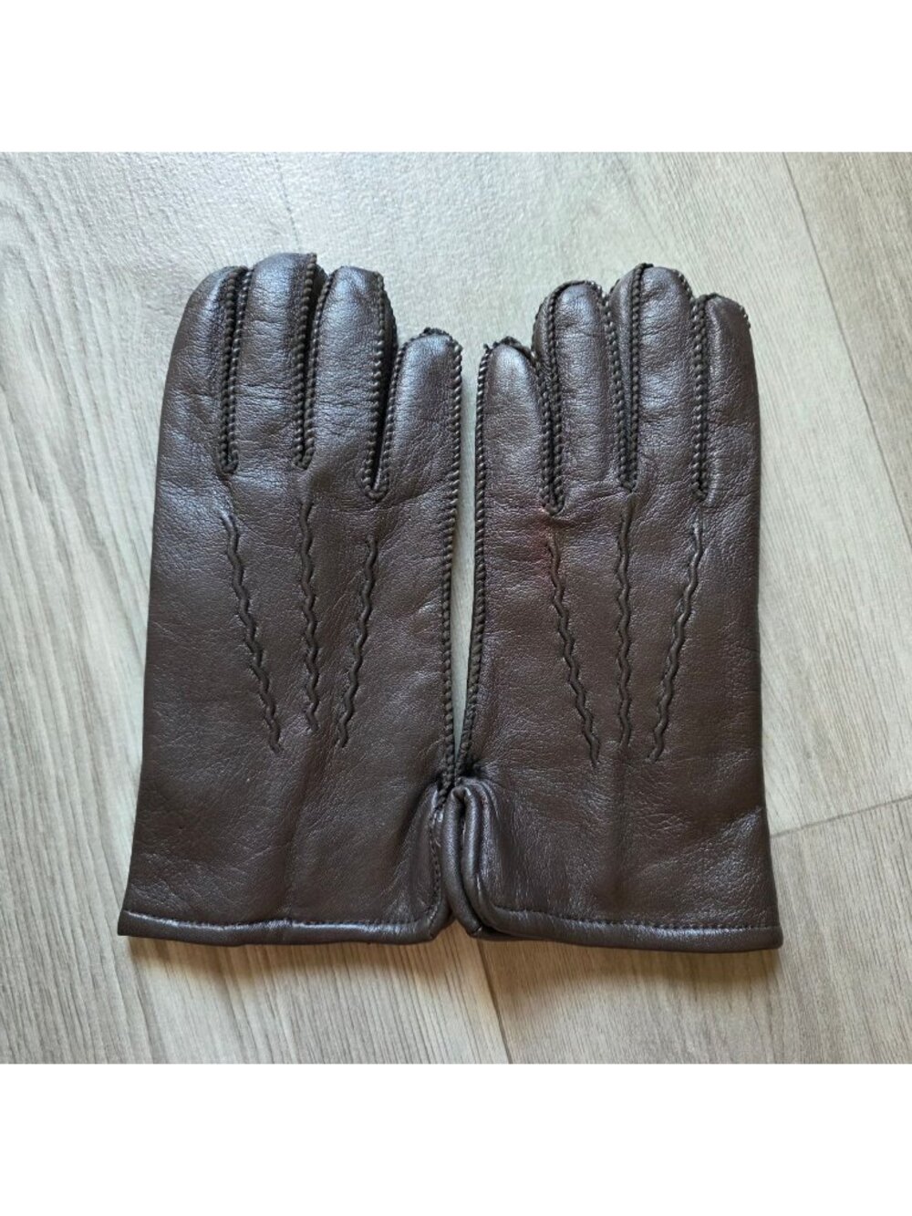 Gates Womens Brown Leather Gloves With Wool Blend Lining